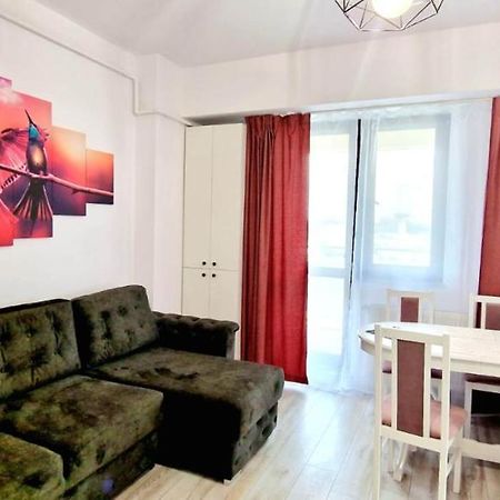 Evelyn Modern Apartment Near Palas Iasi Eksteriør bilde